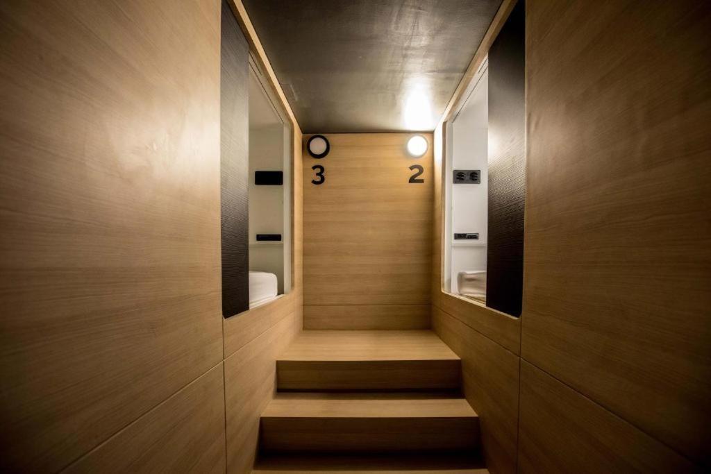 The Capsule By Unionspace (Adults Only) Bangkok Exteriér fotografie